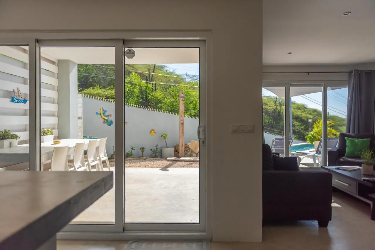 Sunny Hill Apartment Willemstad
