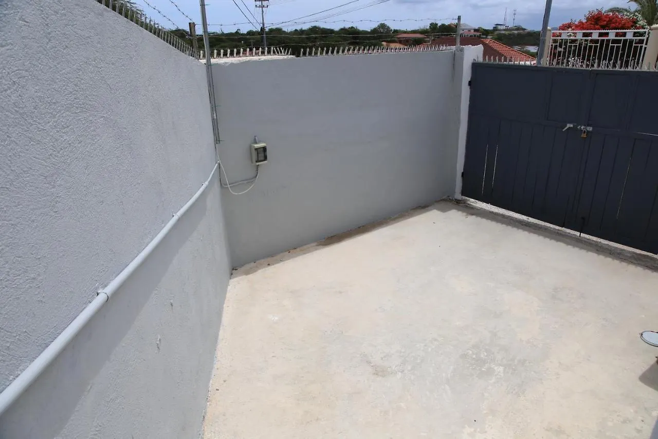 Sunny Hill Apartment Willemstad